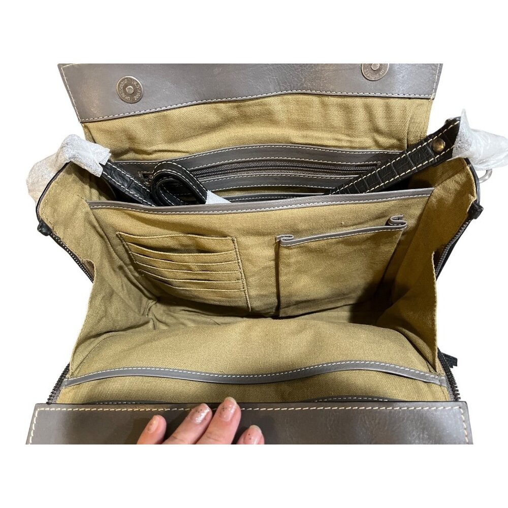 Firenze Bella RFID-Blocking Gray & Black Genuine Leather Shoulder Bag - Picture 6 of 8